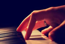 28圈体育：[中超]武磊右路传中 巴尔加斯后点打门得手.