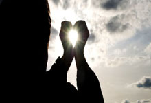 28圈体育：[网球]三届卫冕冠军斯维亚特克在多哈又进一步.